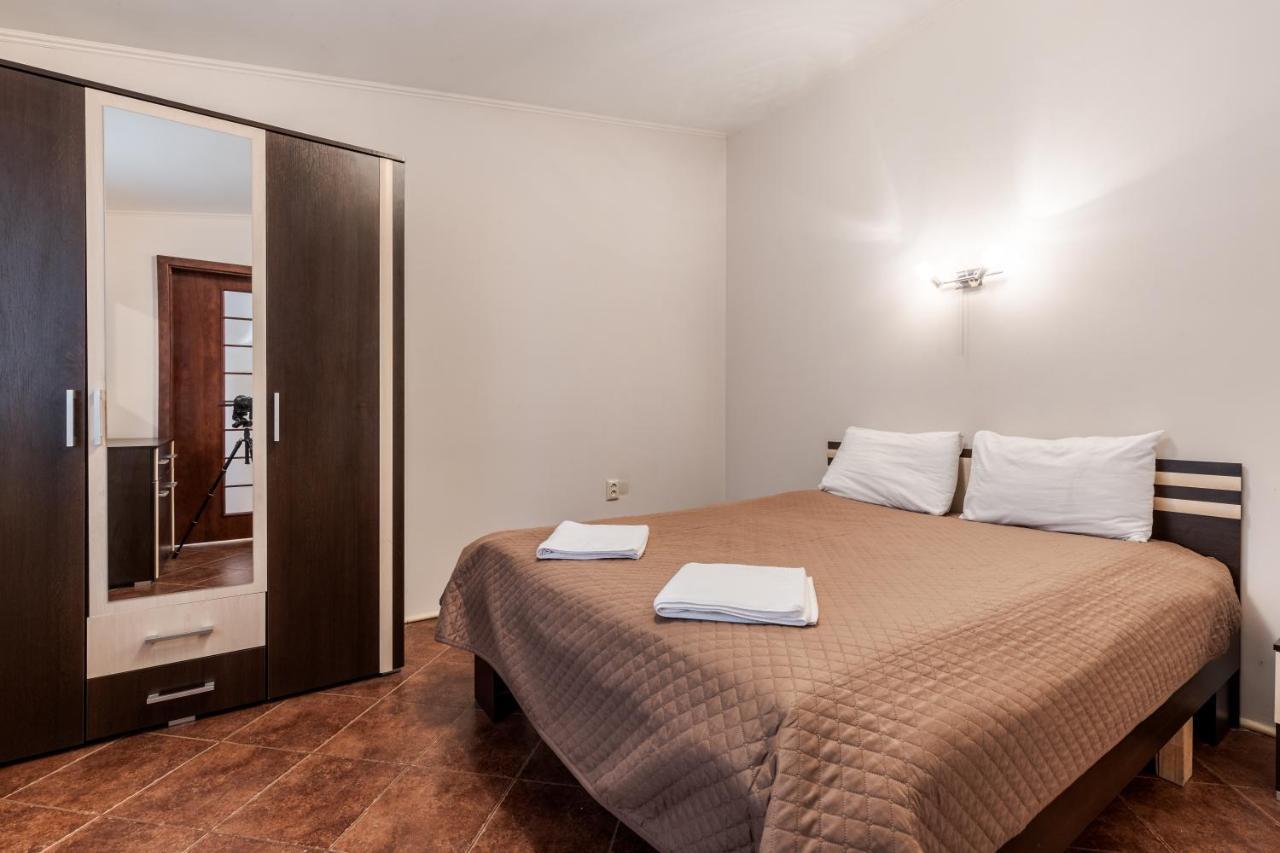 Mangal And Terrace In Center Apartment Lviv Ngoại thất bức ảnh