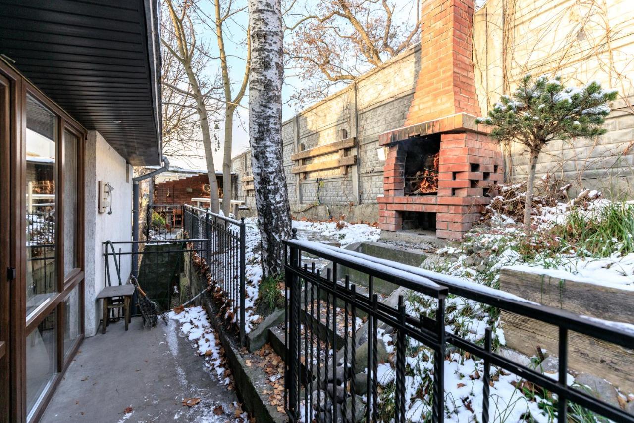 Mangal And Terrace In Center Apartment Lviv Ngoại thất bức ảnh