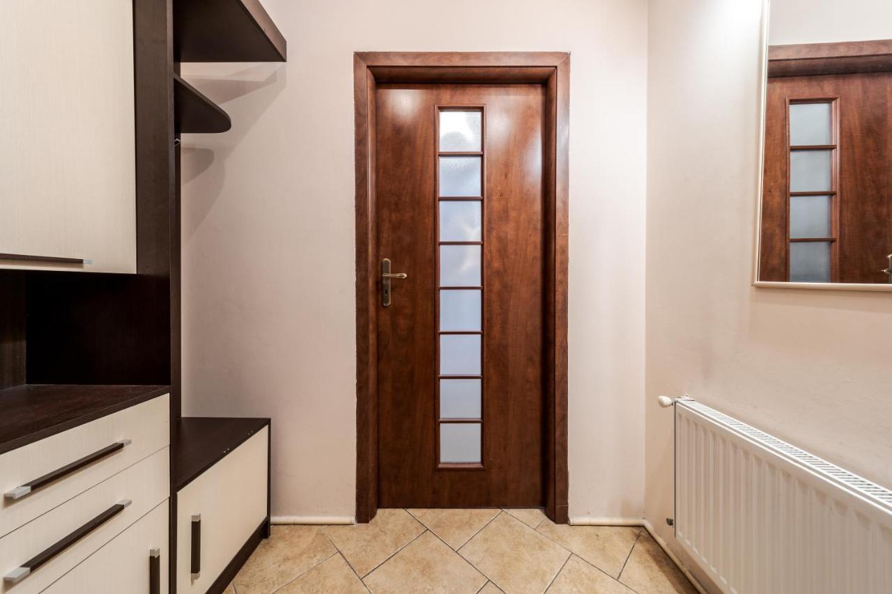 Mangal And Terrace In Center Apartment Lviv Ngoại thất bức ảnh
